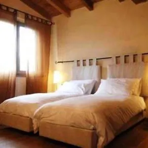 Borgo Pianello And Winery Aparthotel